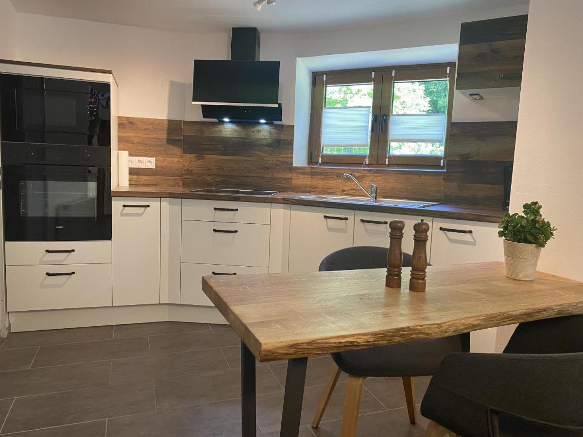 Ferienwohnung Im Brohlbachtal Kaifenheim Bagian luar foto